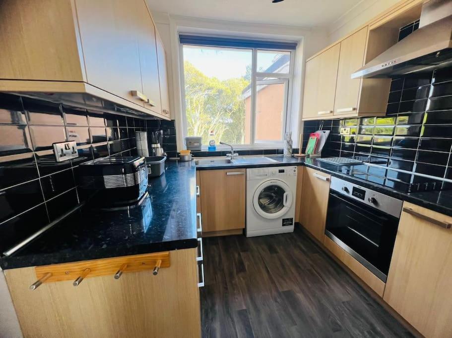 Family Marine Apartment With Sea View Dawlish Exterior foto
