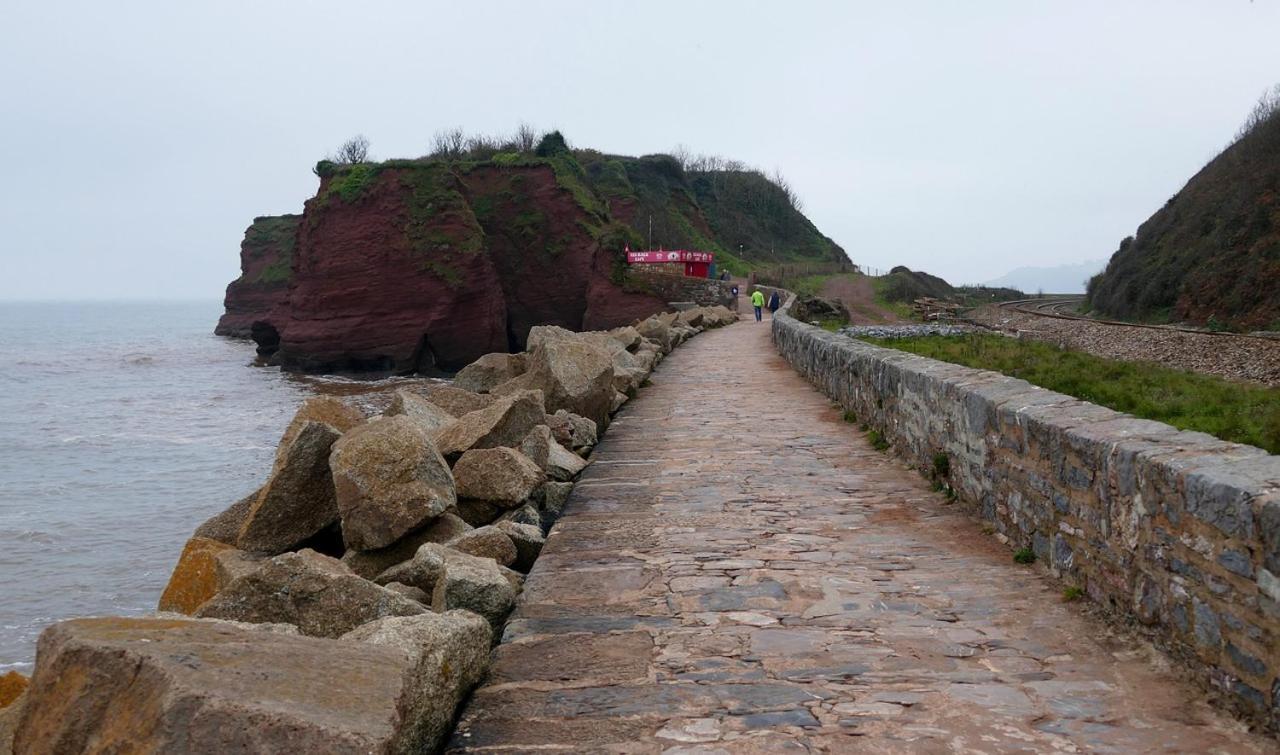 Family Marine Apartment With Sea View Dawlish Exterior foto